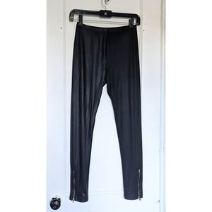 F21 Faux Leather Zippered Leggings